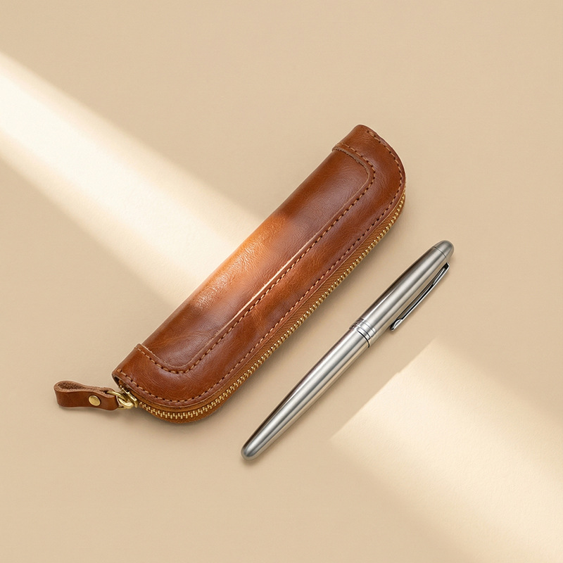 Tan Stationery & Office Supply - Astuccio vintage in pelle conciata al